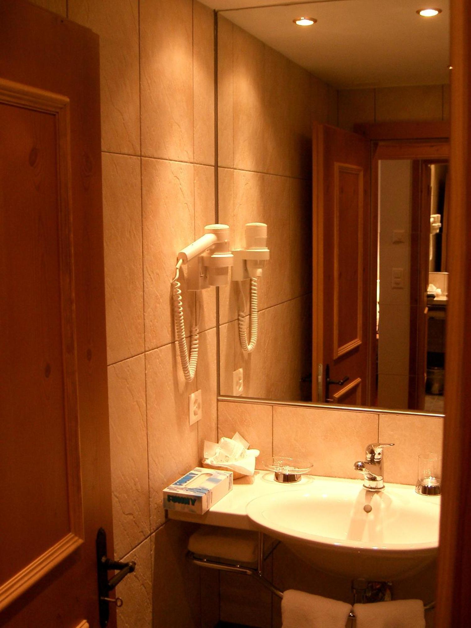 Hotel Dufour Chalet - Adults Only Zermatt Eksteriør billede