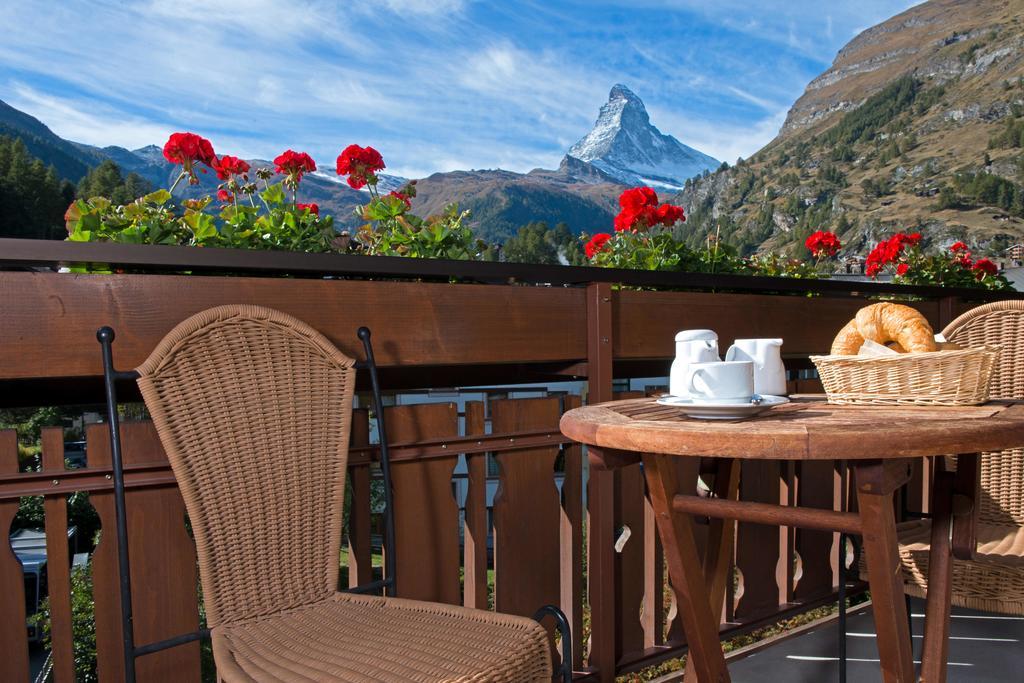 Hotel Dufour Chalet - Adults Only Zermatt Eksteriør billede