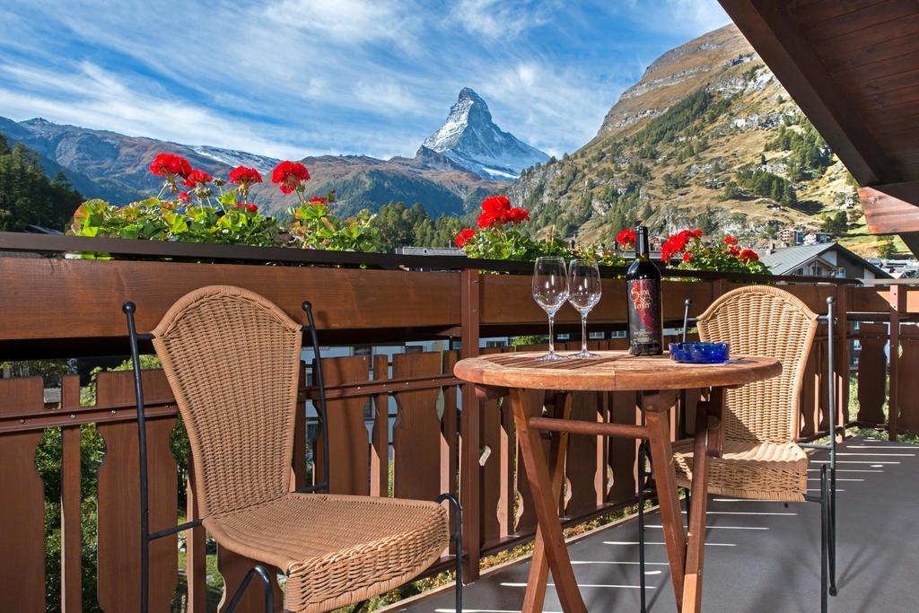Hotel Dufour Chalet - Adults Only Zermatt Eksteriør billede